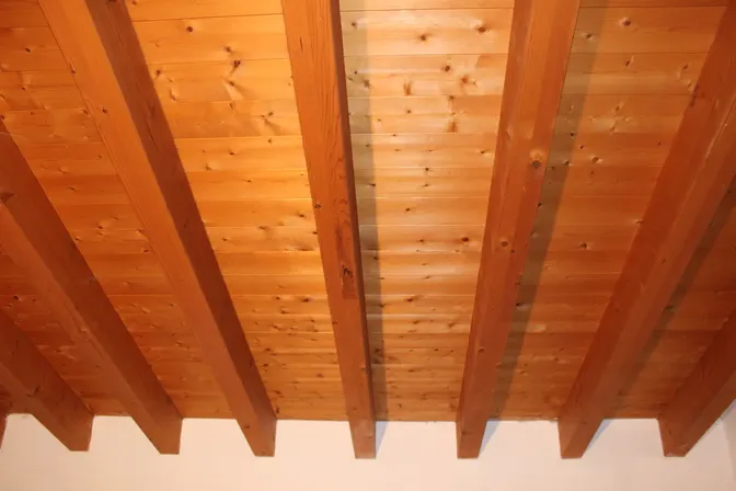 Verniciatura legno - Servizio tinteggiatura a Verona